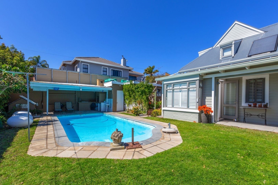 7 Bedroom Property for Sale in Knysna Heights Western Cape